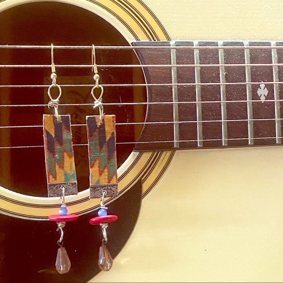 AMELIA PASTICHE DESIGN ooak upcycied earrings - Picture 1 of 4